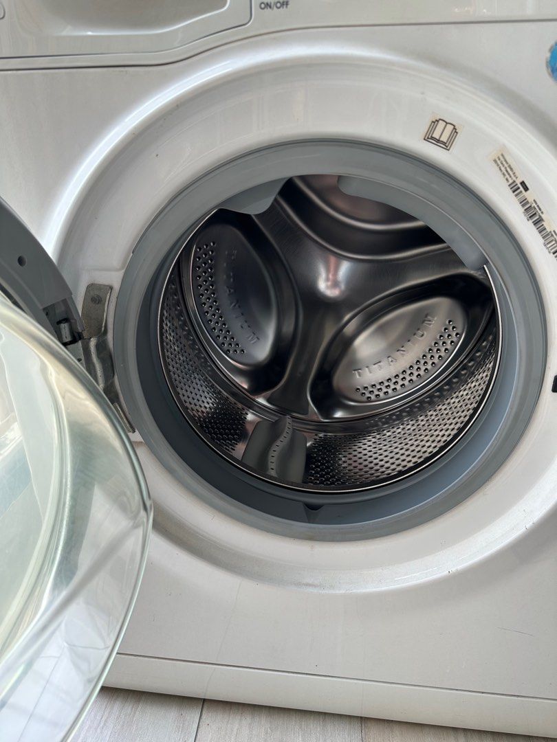 Ariston WashingDrying Machine, TV & Home Appliances, Washing Machines