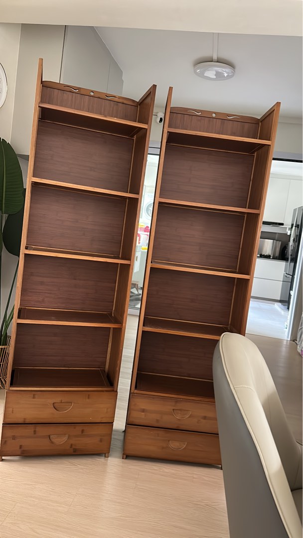 Book shelf FOC, Furniture & Home Living, Furniture, Shelves,