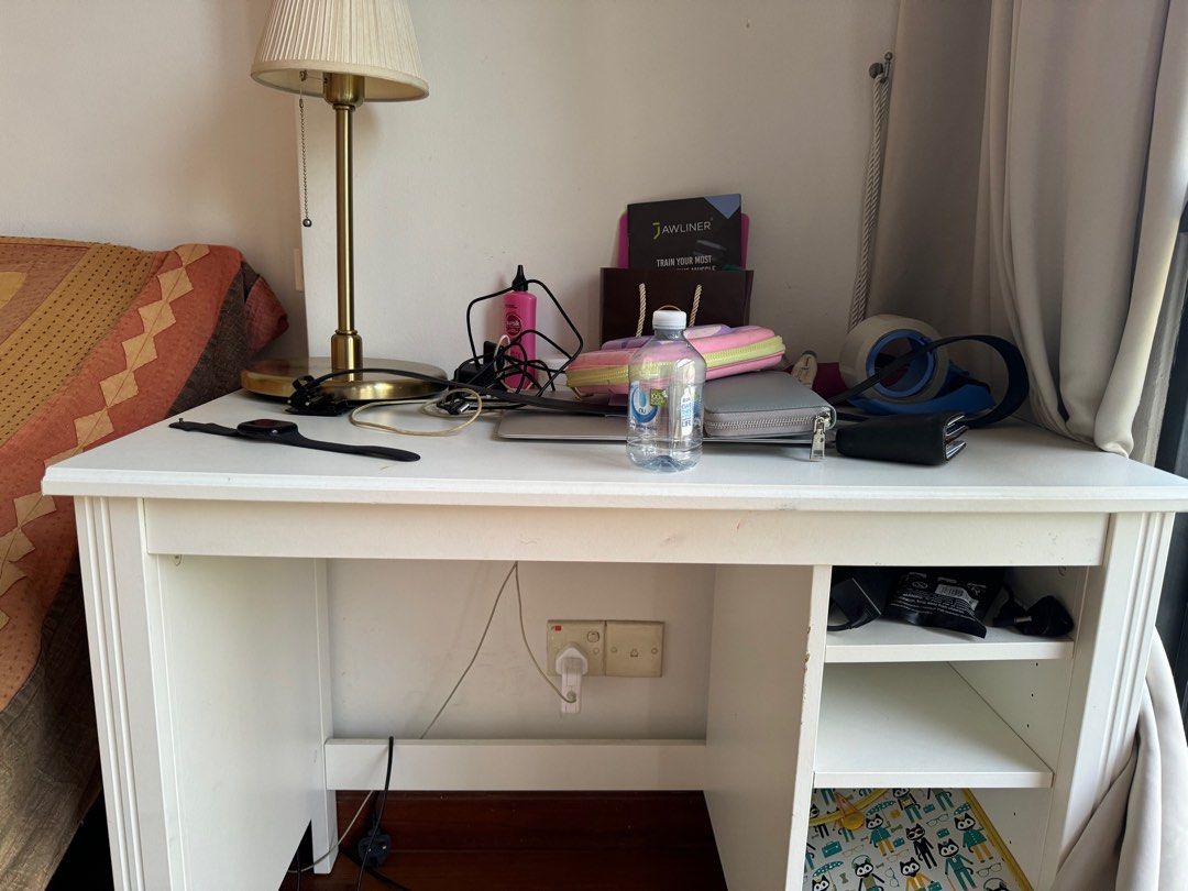 Brusali desk white sale