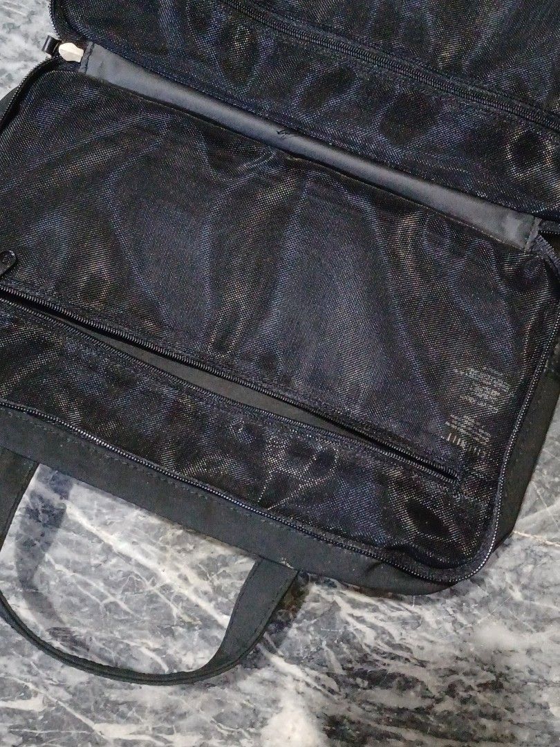 Calvin Klein Eternity Black Cosmetic Bag (Category: Purses & Pouches) located in Manila. Submitted by 21preloveds (Listing ID 1258755402, Image 2). Description: Authentic Not used but with marks due to storage Good for storage of make-up or other necessities.