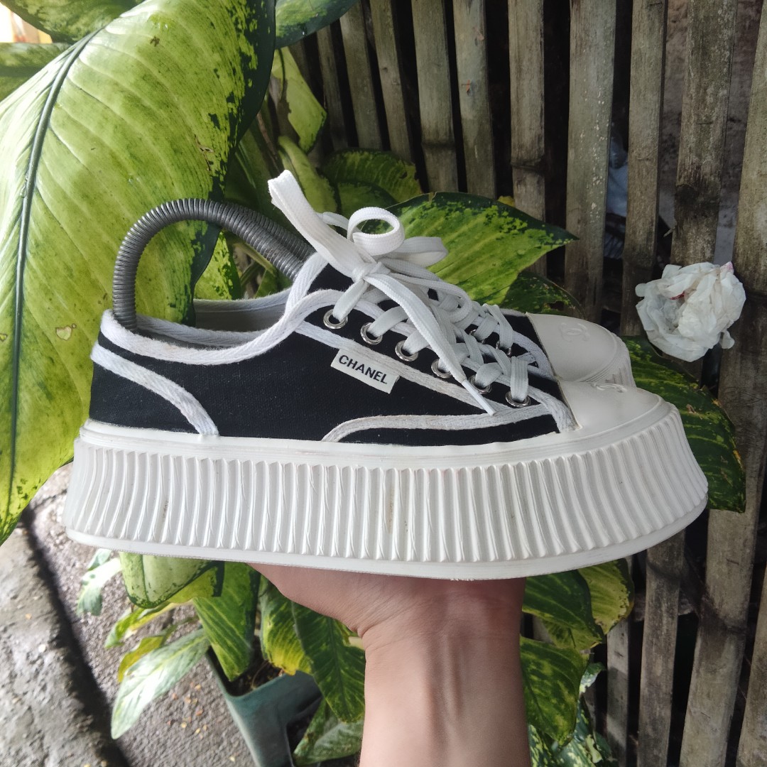 Chanel Canvas Shoes, Women's Fashion, Footwear, Sneakers on Carousell