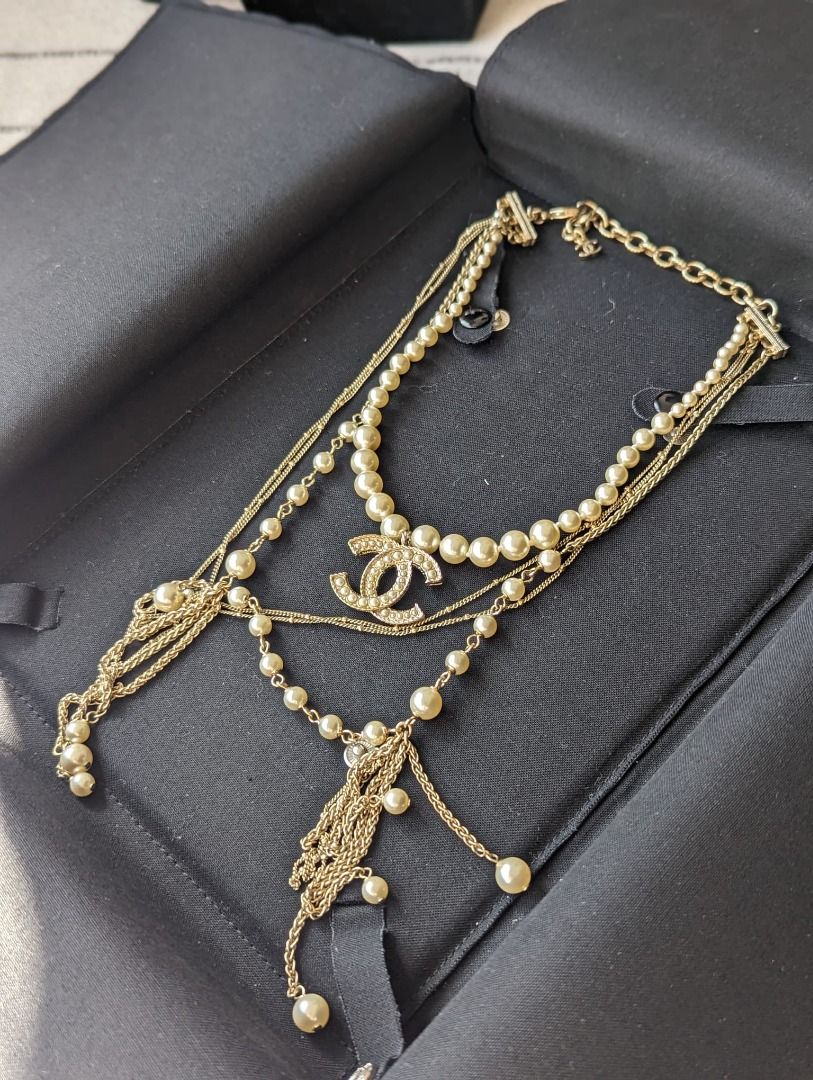 Rare Authentic Chanel A11C CC mark Costume Pearl necklace Vintage (380427)