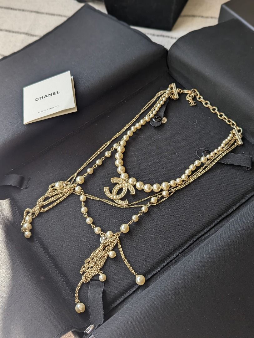 Cc pearl necklace replica on sale
