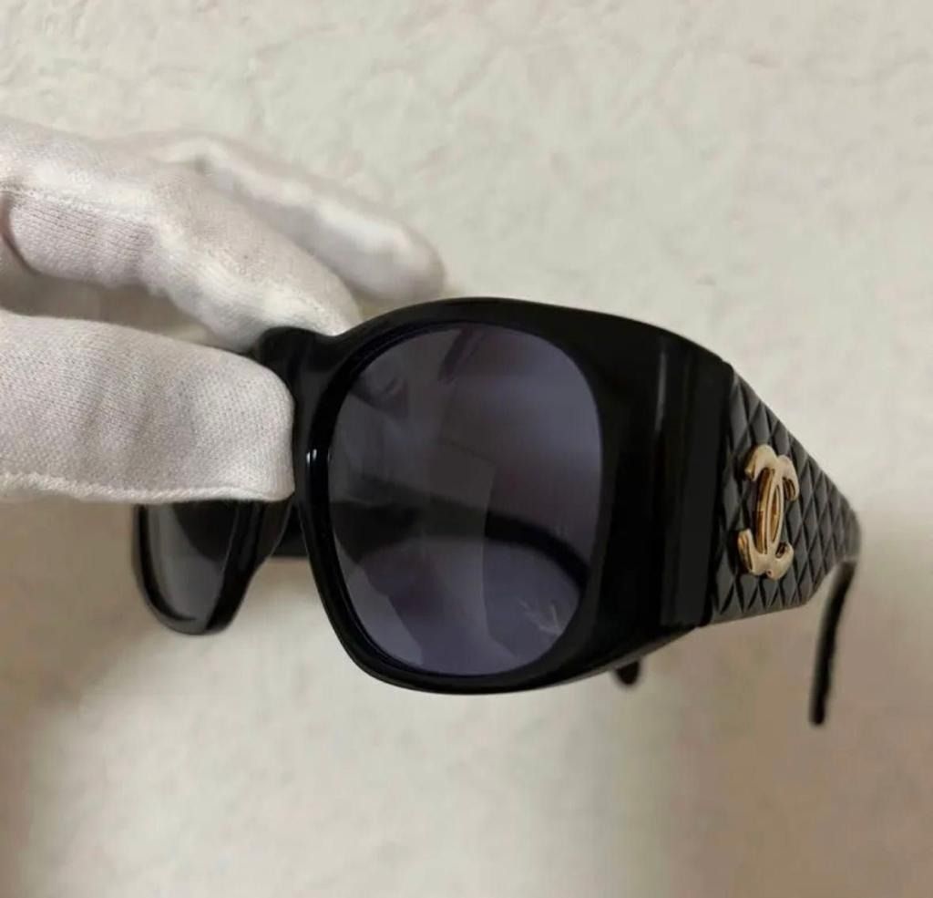 Chanel sunglasses matelasse Coco Mark Black cell frame 01450 94305