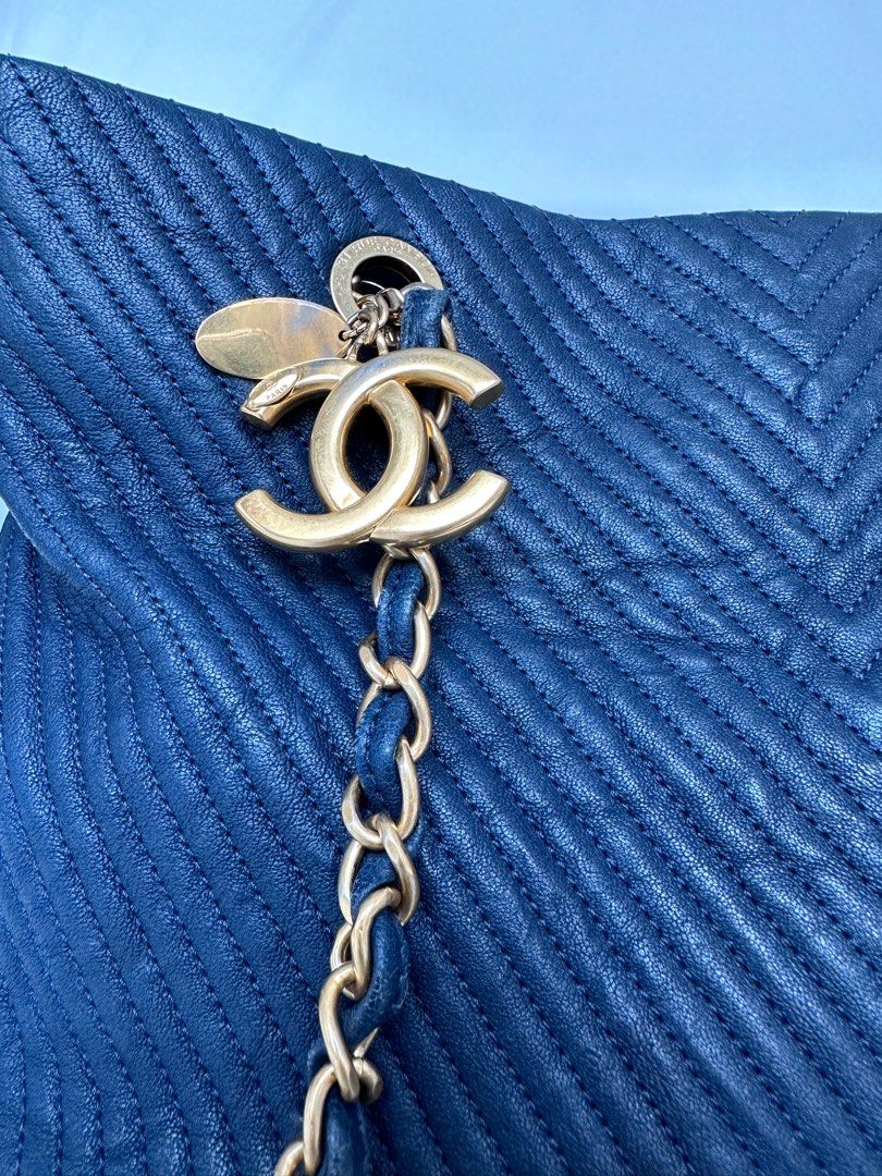 Chanel tote bag blue on sale