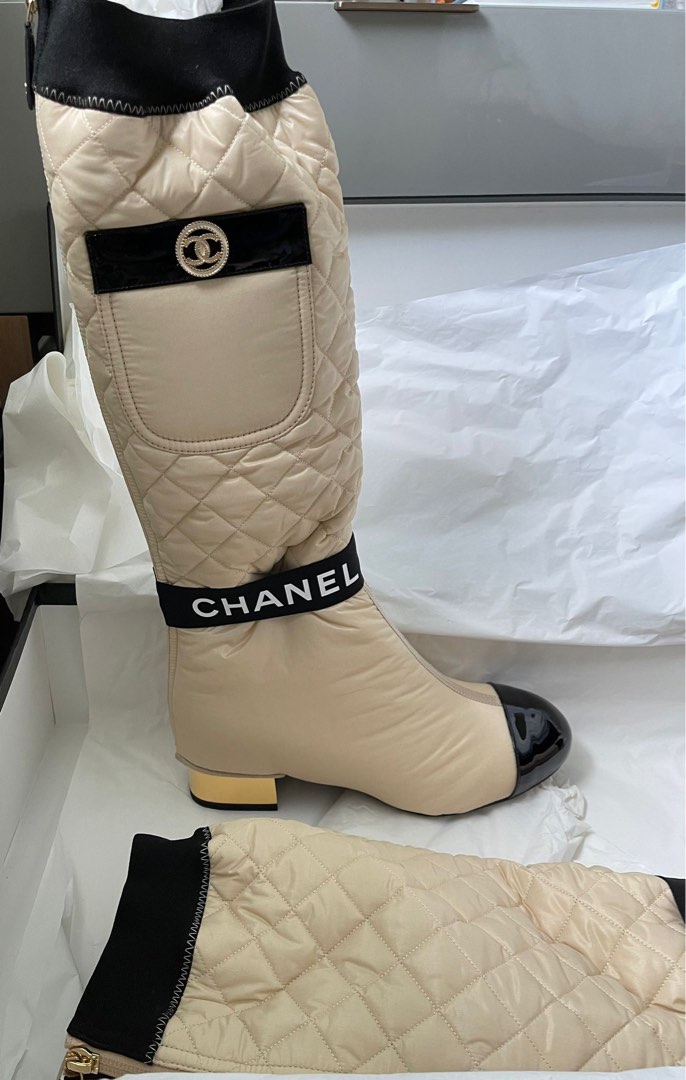 全新CHANEL兩着boots size 37, 名牌, 鞋及波鞋- Carousell