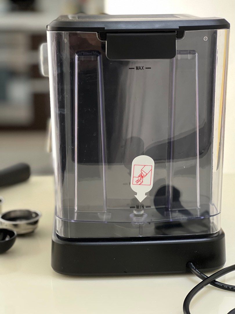 Coffee Machine Airbot CM7000, TV & Home Appliances, Kitchen Appliances