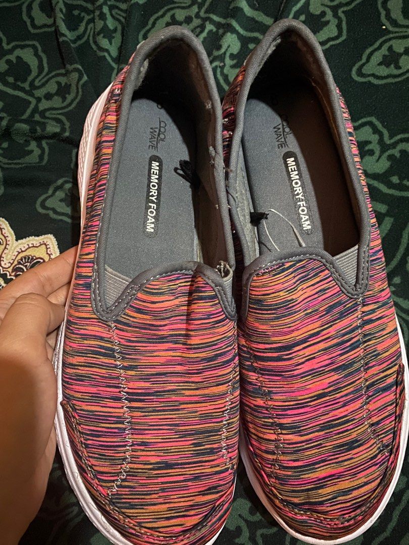 Cool wave top memory foam shoes