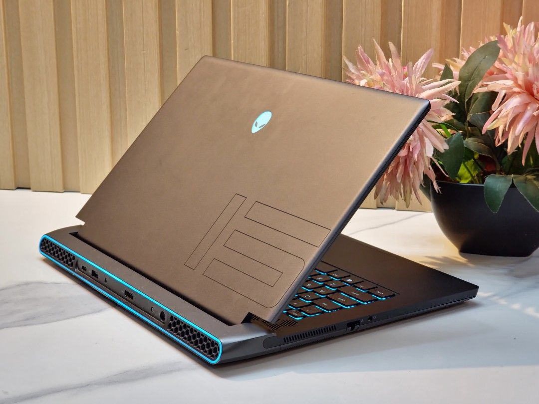 Dell Alienware P109F M15 R6 i7 11th Gen 16GB RAM 512GB SSD 1TB SSD RTX