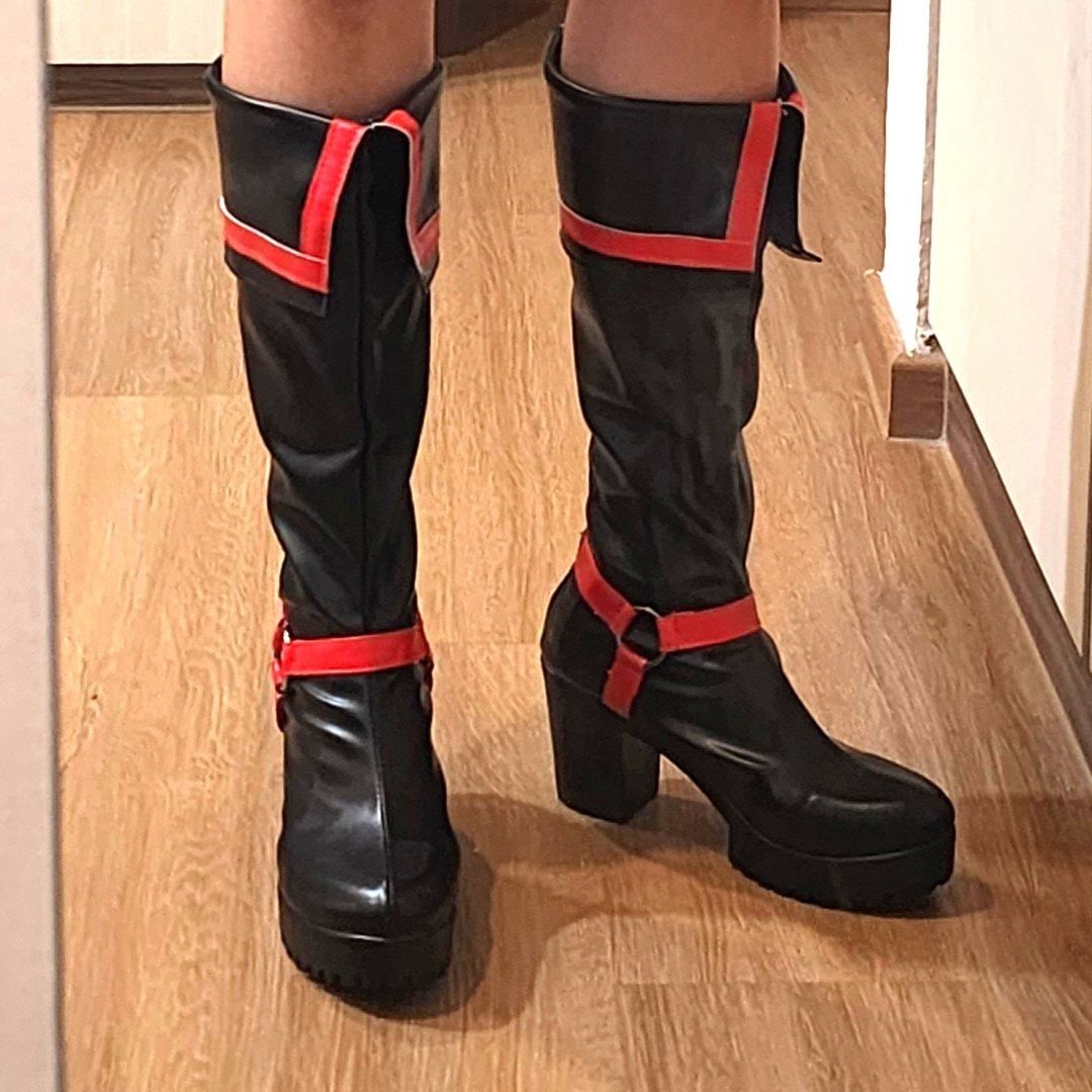 Yuu boots top