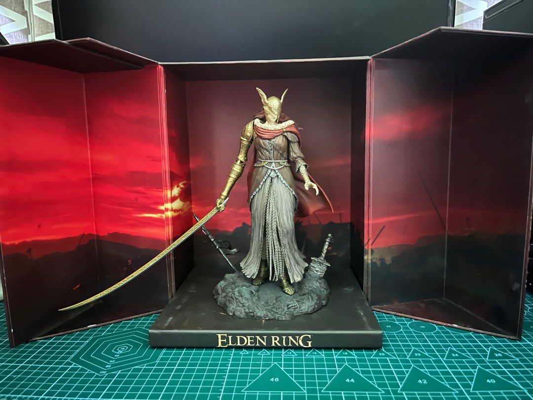 Elden ring collector edition Malenia ,blade of miquella statue figure