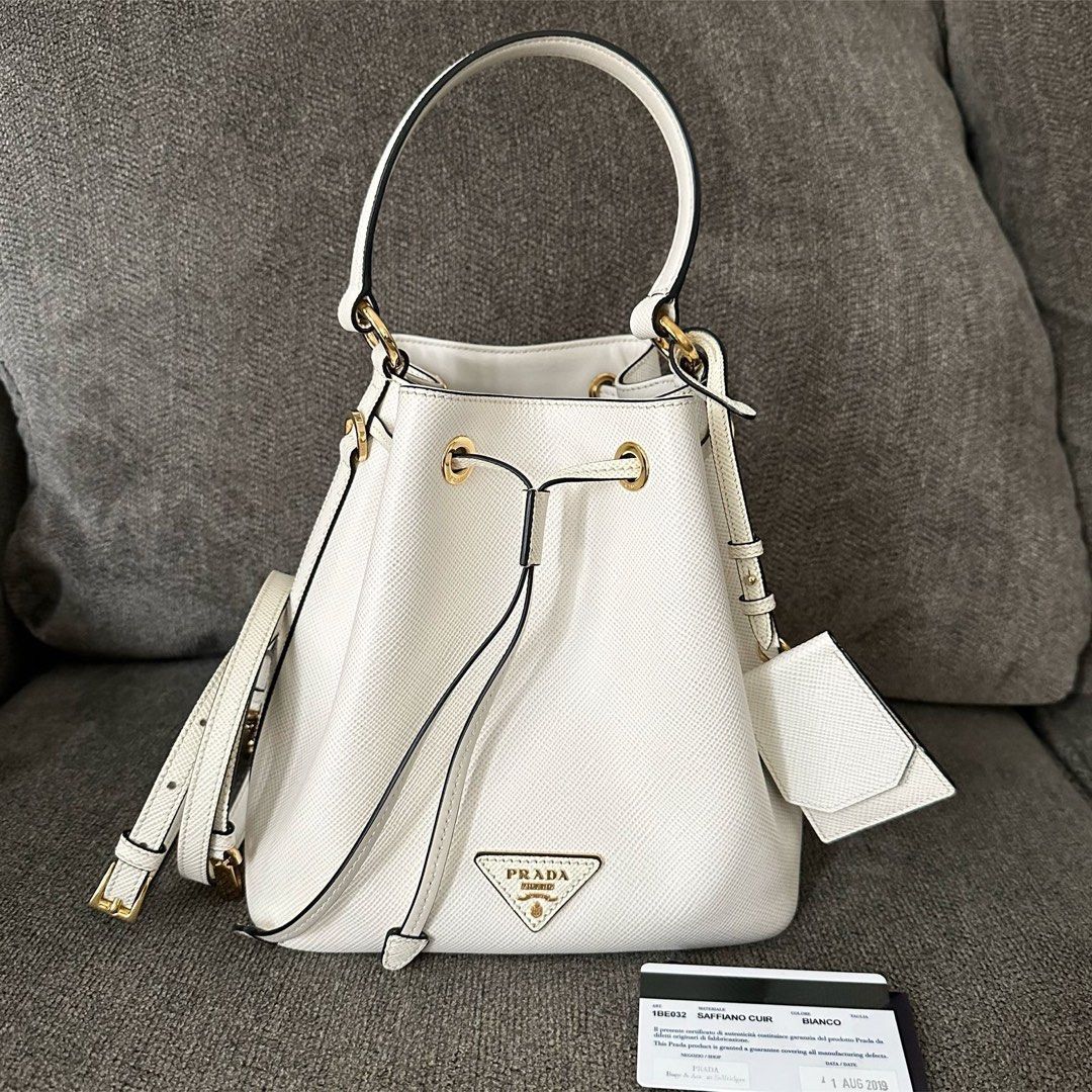 Excellent PRADA Saffiano White Bucket Bag 2019 22x22cm Barang