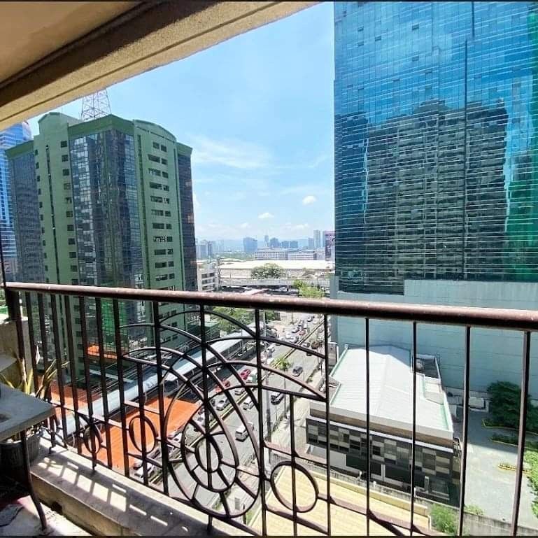 For Sale 2BR Spacious Condo in Parc Royale , Ortigas ! Near IBP and