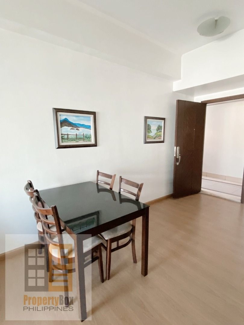 For Sale St. Francis Shangrila Place 1BR Unit, Property, For Sale