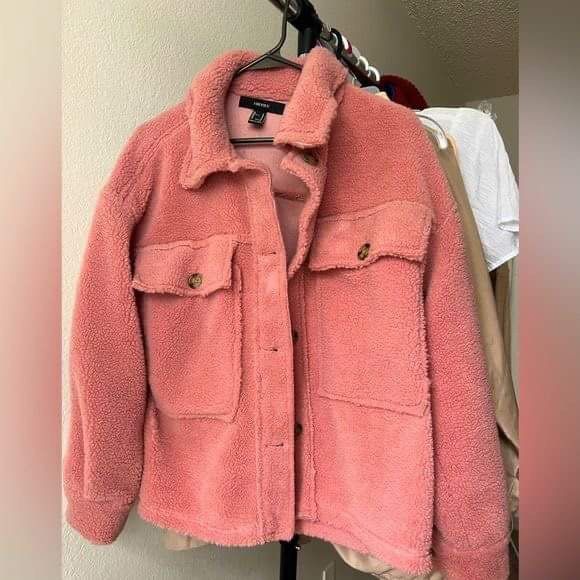 Forever 21 pink faux fur teddy jacket SUPER SALE Women s Fashion Coats Jackets and Outerwear on Carousell