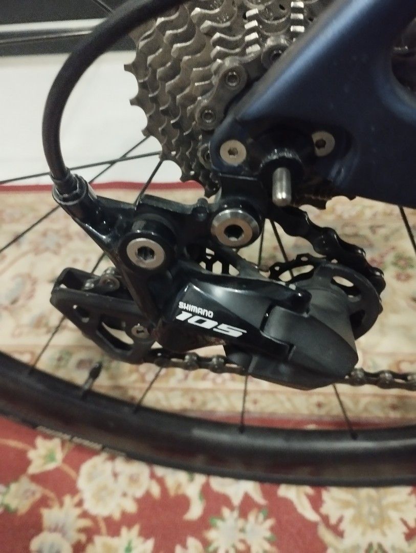 Full Carbon Road Bike (weight 7.1kg) Camp Oxygen Groupset 105 & Ultegra