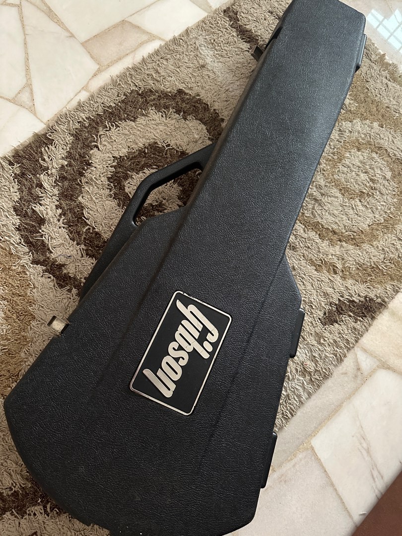 Chainsaw store case gibson