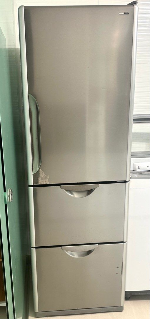 Hitachi Fridge w Ice Maker (RS37SYPS) Japan made, TV & Home Appliances