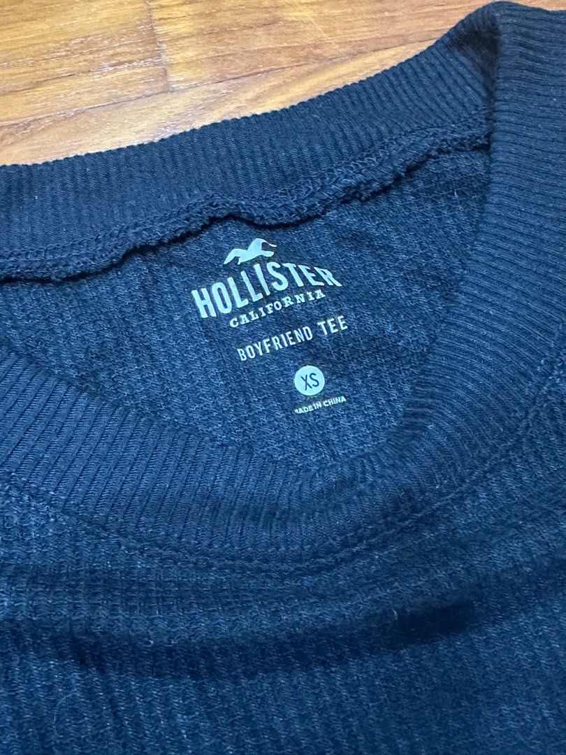 Hollister hotsell boyfriend tee