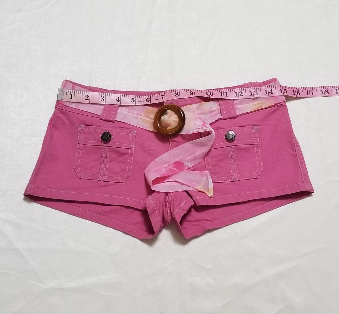 Hollister outlet pink shorts