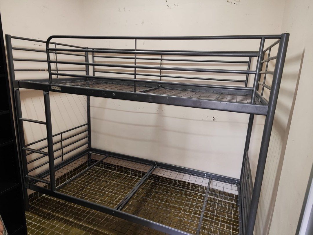 Ikea Svarta Metal Twin Bunk Bed, 傢俬＆家居, 床具浴巾 Carousell