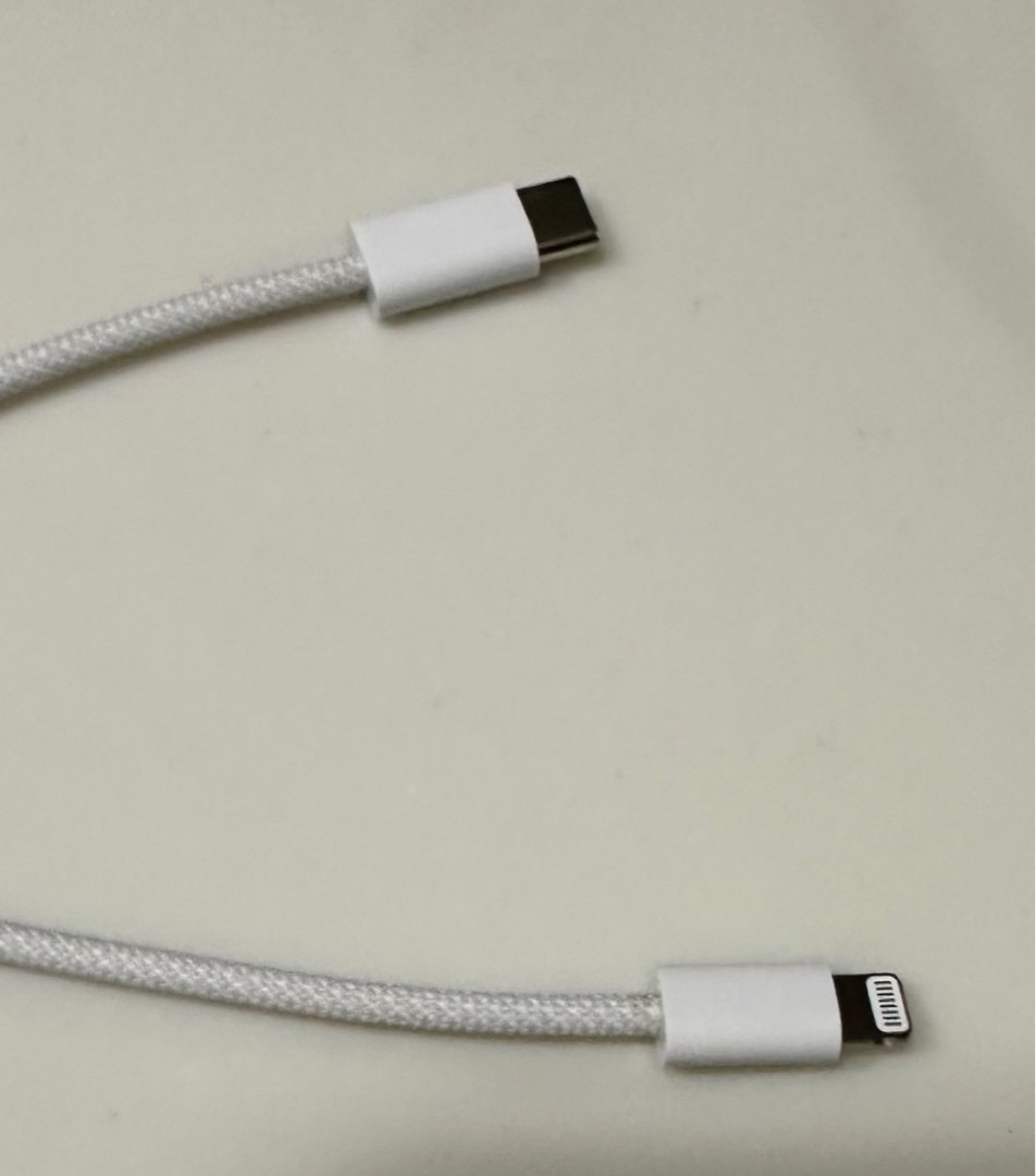 iMac Braided USB C to Lightning Cable, Computers & Tech, Parts