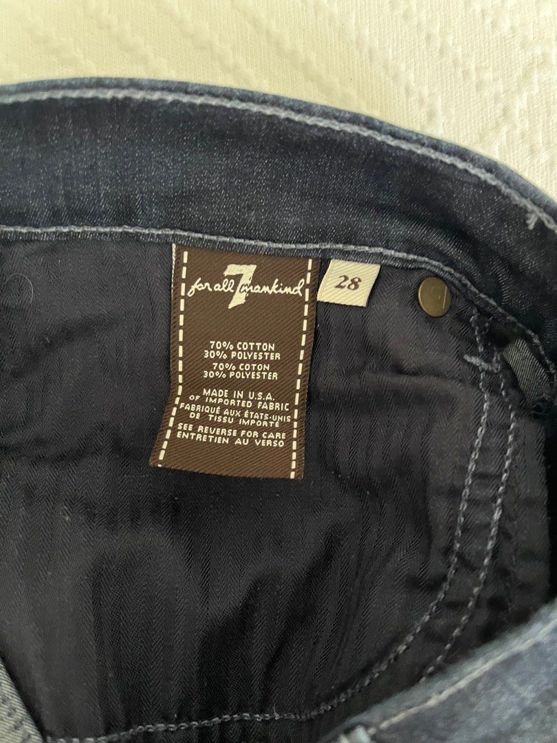 Jeans (Category: Jeans) located in Singapore. Submitted by suzieinsing (Listing ID 1258889708, Image 3). Description: Dark blue. The slim cigarette jeans. Note I had these altered to a cropped style. They come to below mid calf length on me and I am 5ft3. .