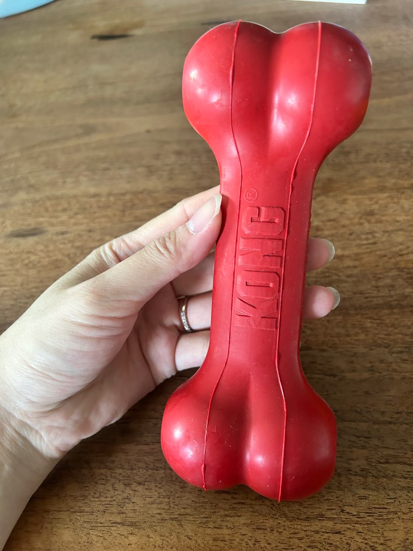 Kong red bone top