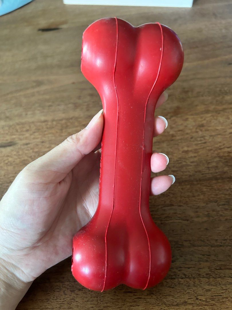 Kong red bone M size Pet Supplies Homes Other Pet