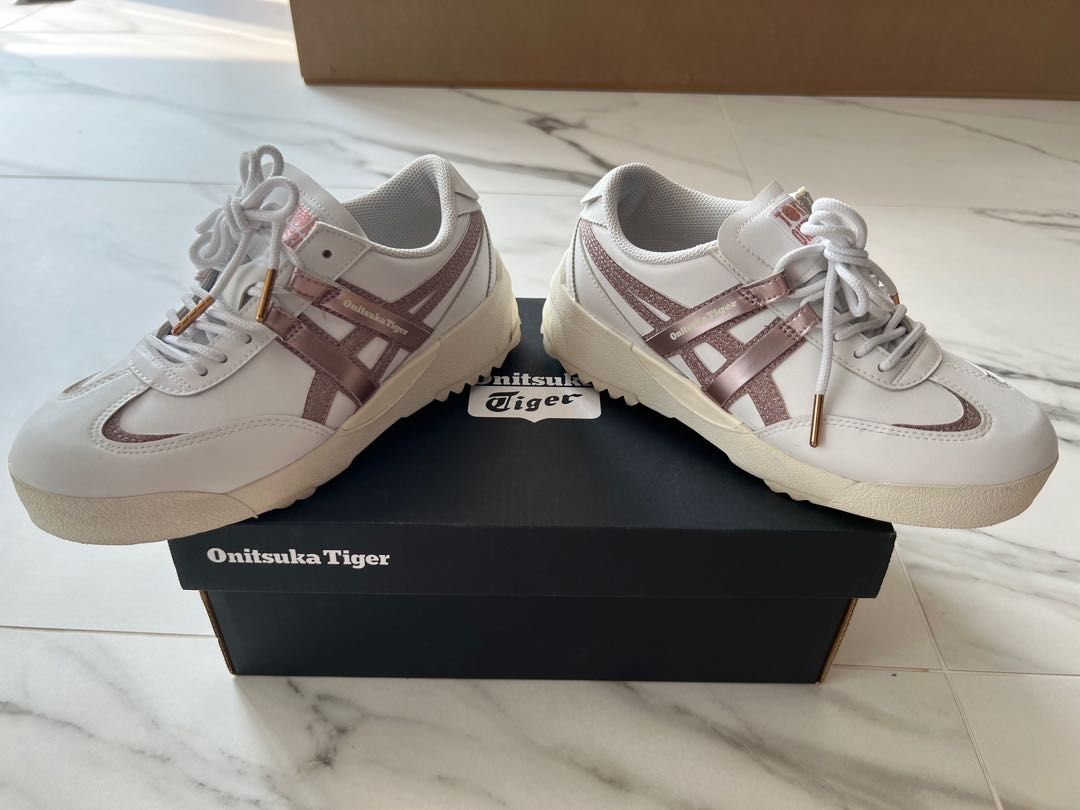 Like new Onitsuka Tiger delegation ex rose gold white sneakers. Size euro37 us6