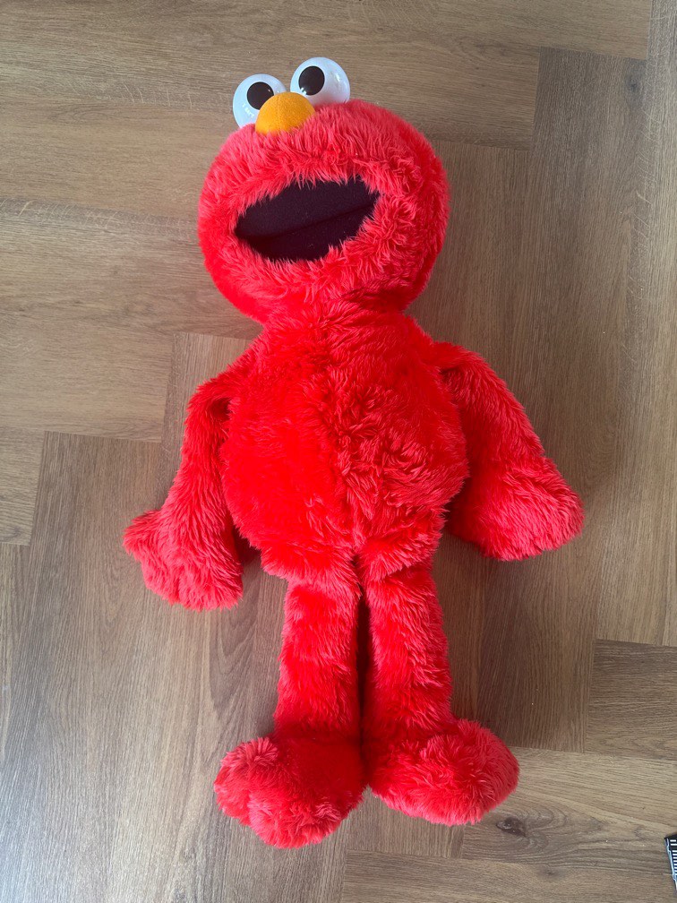 Limited Edition Elmo Soft Toy, Hobbies & Toys, Toys & Games on Carousell
