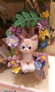 香港迪士尼樂園 Duffy and Friends Linabell 玲娜貝兒 Forest Maze 森林 迷宮 花花 花圈 千秋 鞦韆 毛公仔 吊飾 掛飾 裝飾 全新正版有牌 Disneyland HKDL64232046220803110