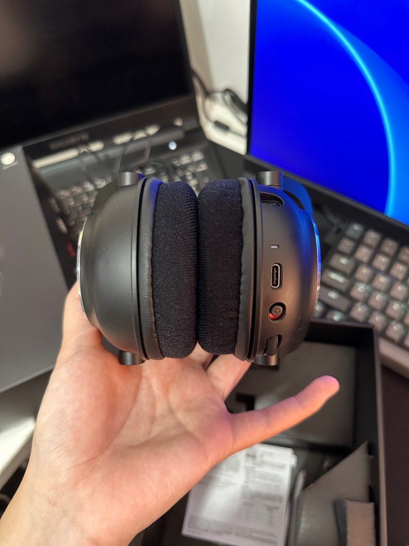 Logitech G Pro X Wireless Lightspeed Gaming Headset with Blue Vo!ce Mic,  Audio, Headphones & Headsets on Carousell