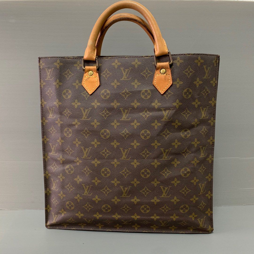 Louis Vuitton Vintage Sac Plat Tote Bag, Luxury, Bags & Wallets on Carousell
