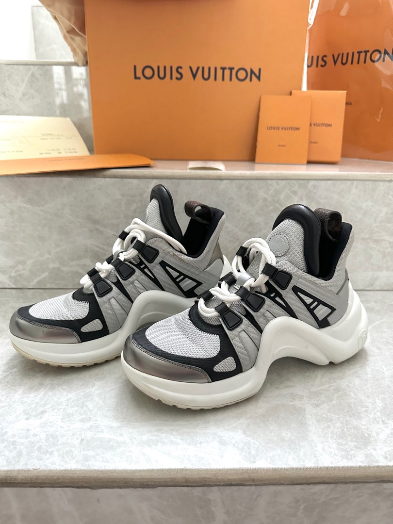 sport sepatu Louis Vuitton Silver Archlight Sneakers