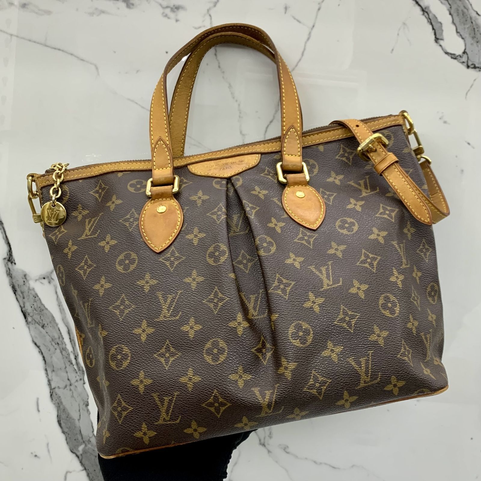 Louis Vuitton Palermo PM, Luxury, Bags & Wallets on Carousell