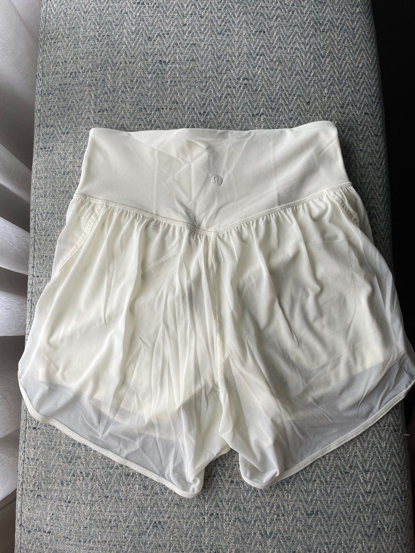  Lululemon White Shorts