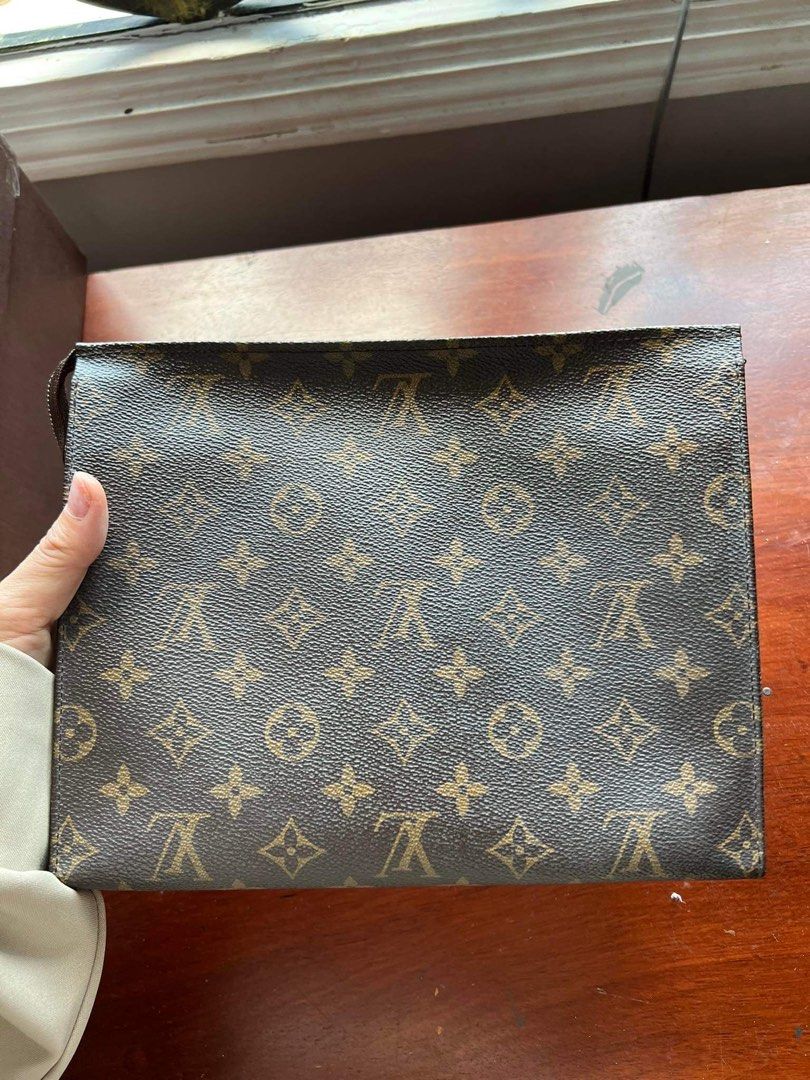 To-Go Pochette Monogram Shadow - Travel M81570