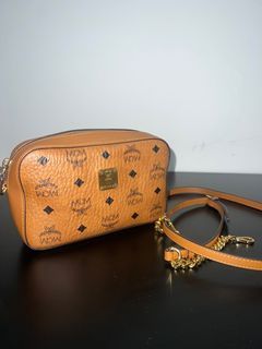 Leather bag MCM Brown in Leather - 36458627