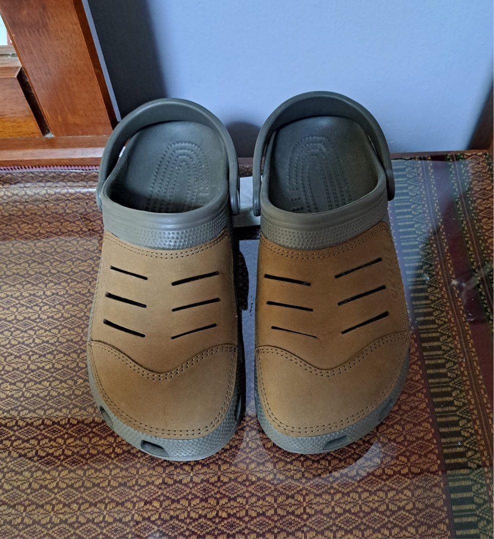Men's bogota clog store crocs
