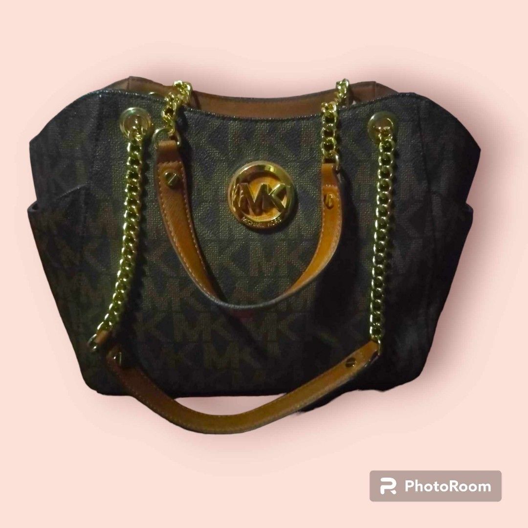 Michael Kors Selma medium satchel, Luxury, Bags & Wallets on Carousell