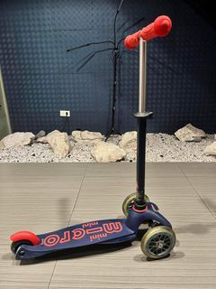 Mini Micro Deluxe Scooter