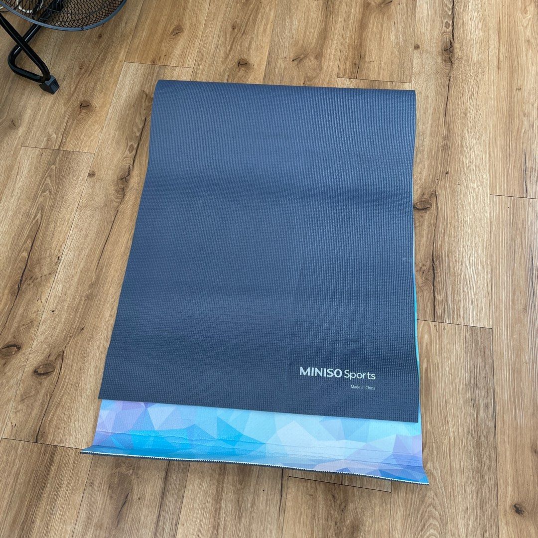 Miniso Yoga Mat, Olah Raga, Perlengkapan Olahraga Lainnya di Carousell
