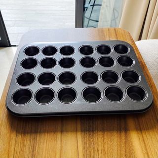 CHEFMADE, 1pc, 6 CUPS NON-STICK MUFFIN PAN, JUMBO PAN, Cupcake Pan Baking  Pan, Oven Suitable For Baking (Champagne Golden)