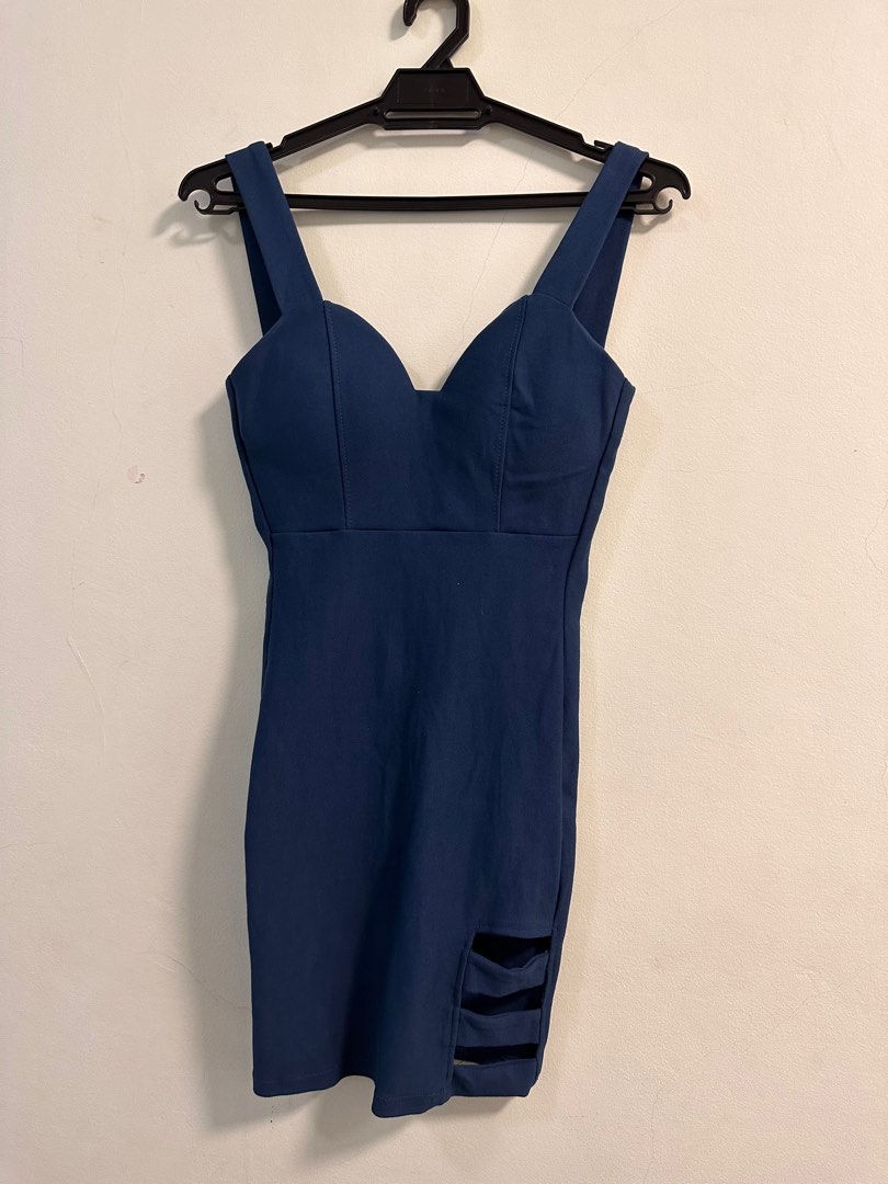 Guess night store out dresses