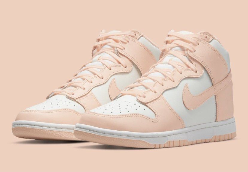 nike dunk high crimson tint, Women's Fashion, Footwear, Sneakers on  Carousell