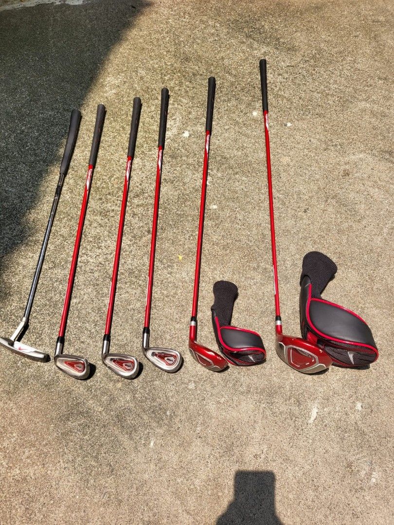 Nike junior golf set, Sports Equipment, Sports & Games, Golf on Carousell