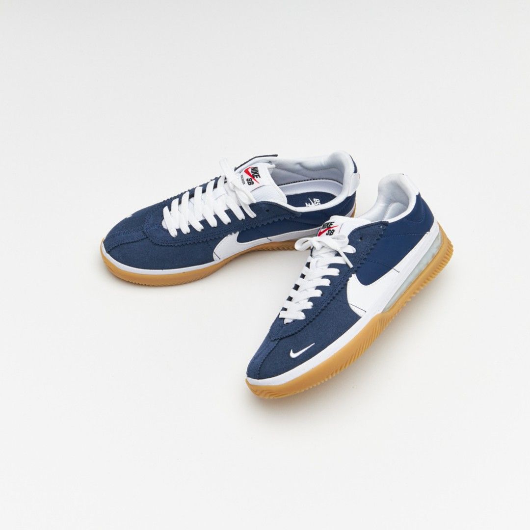White nike shoes outlet blue swoosh