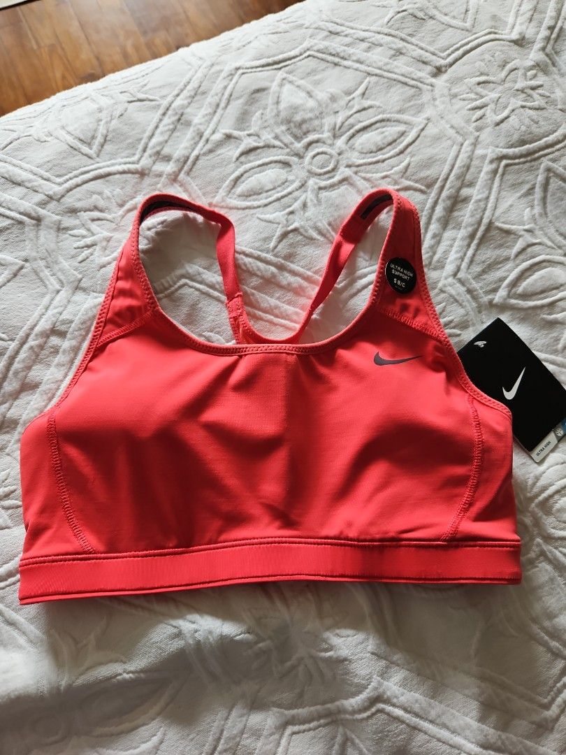 Red nike sports hotsell bra