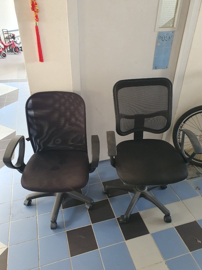 Used office chairs olx best sale